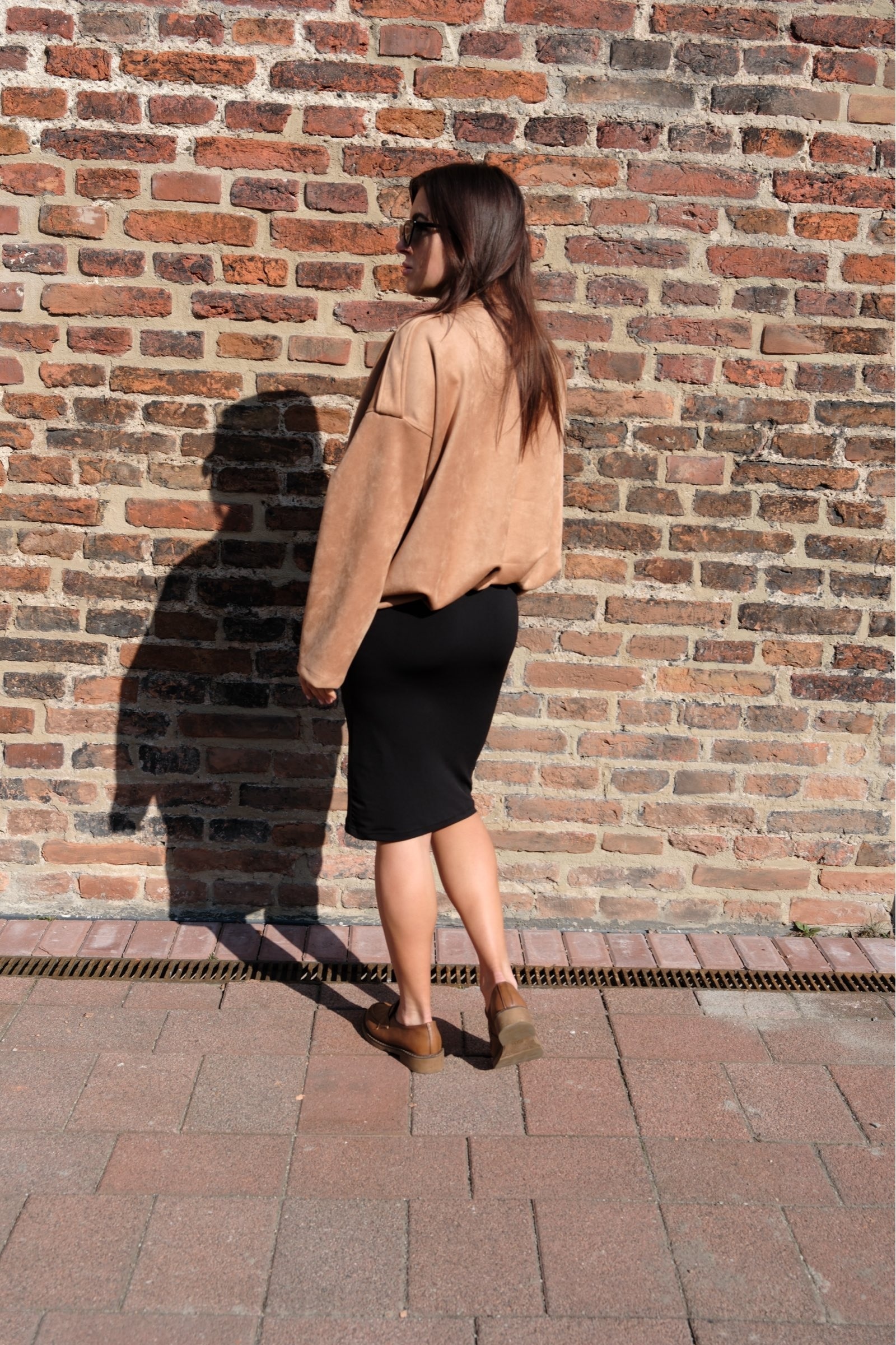 Mallow - sand-colored suede jacket