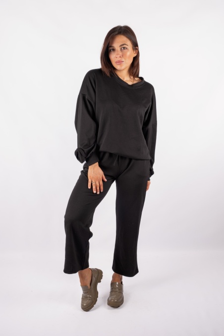 Eve - black tracksuit set with a rose