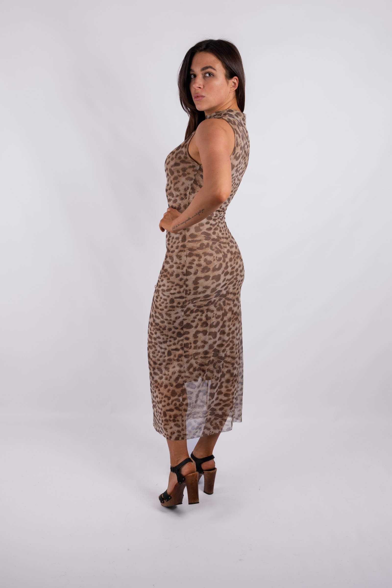 Cara - fitted leopard print dress