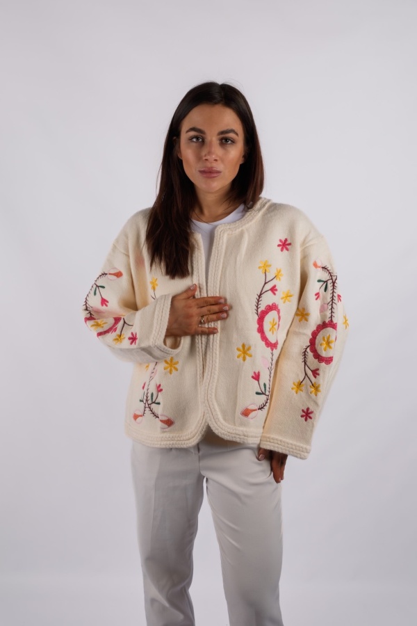 Viero - embroidered cream viscose cardigan 2