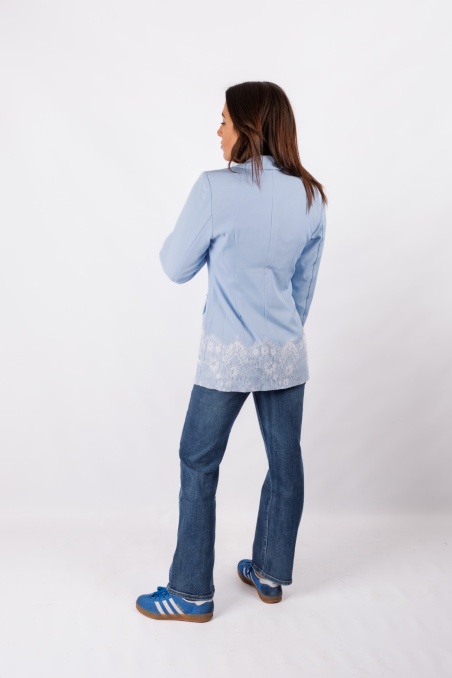 Coren - light blue blazer with lace