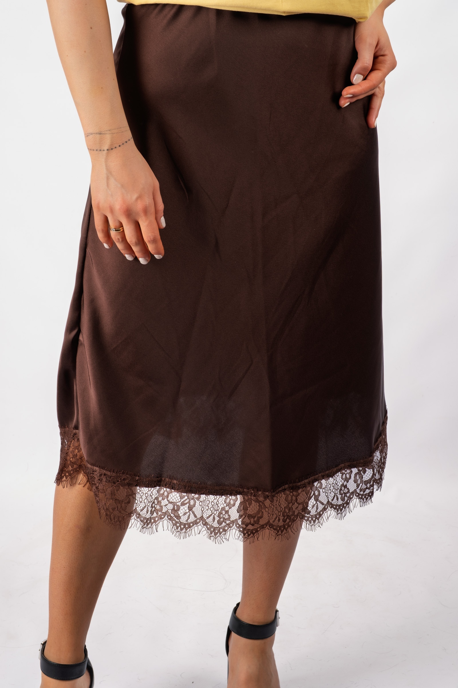 Lonela - brown satin skirt with lace