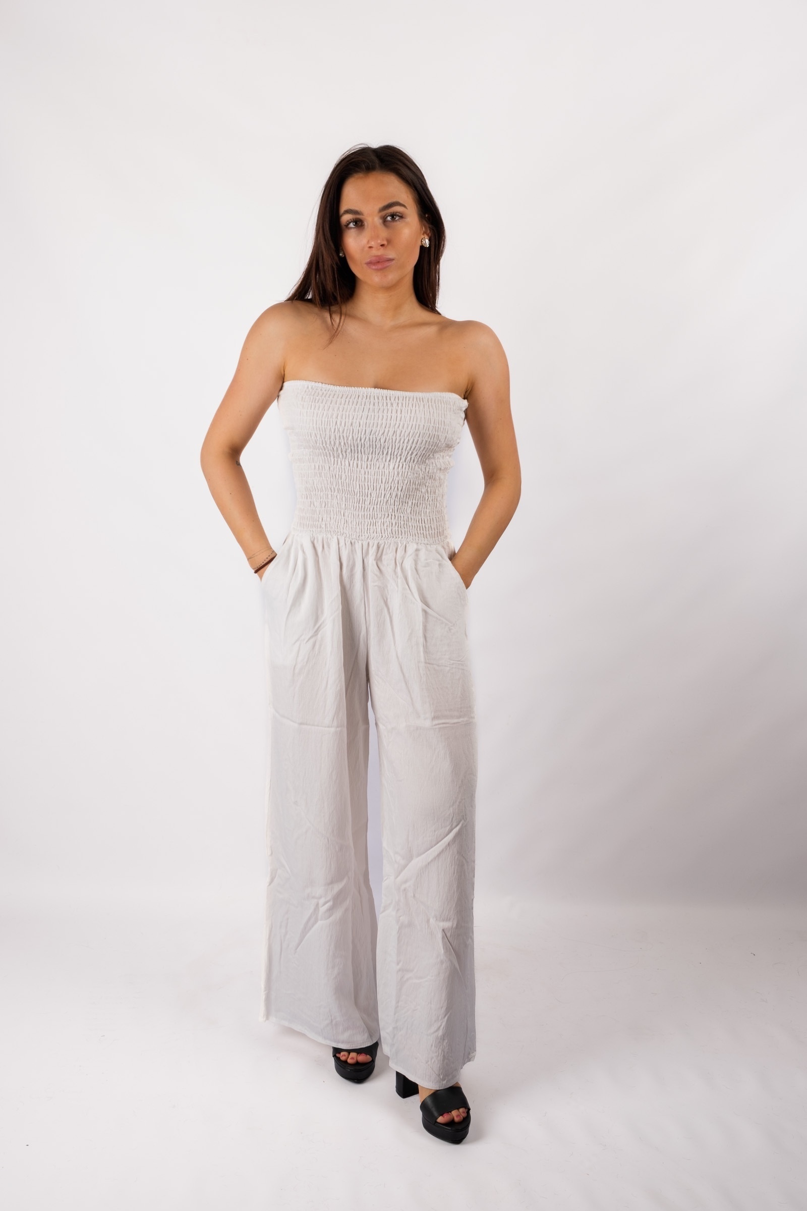 Vanil - ecru sleeveless straight-cut jumpsuit