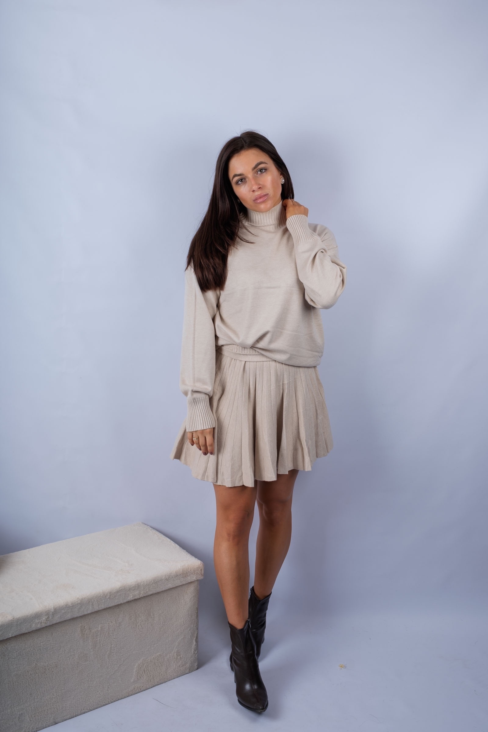 Bianka - plisowana beżowa spódniczka od kompletu | Nimes Boutique