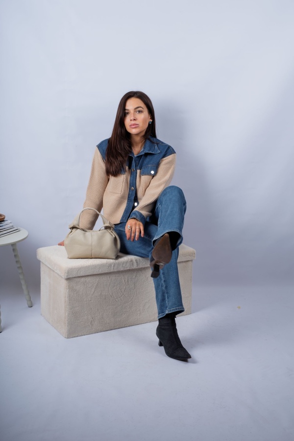 Denim - krótka kurtka jeansowa ze swetrem | Nimes Boutique 2